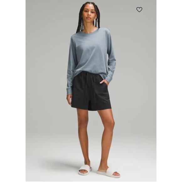 Lululemon cotton-Blend Poplin High-Rise Short 4" black size XS - Picture 2 of 13